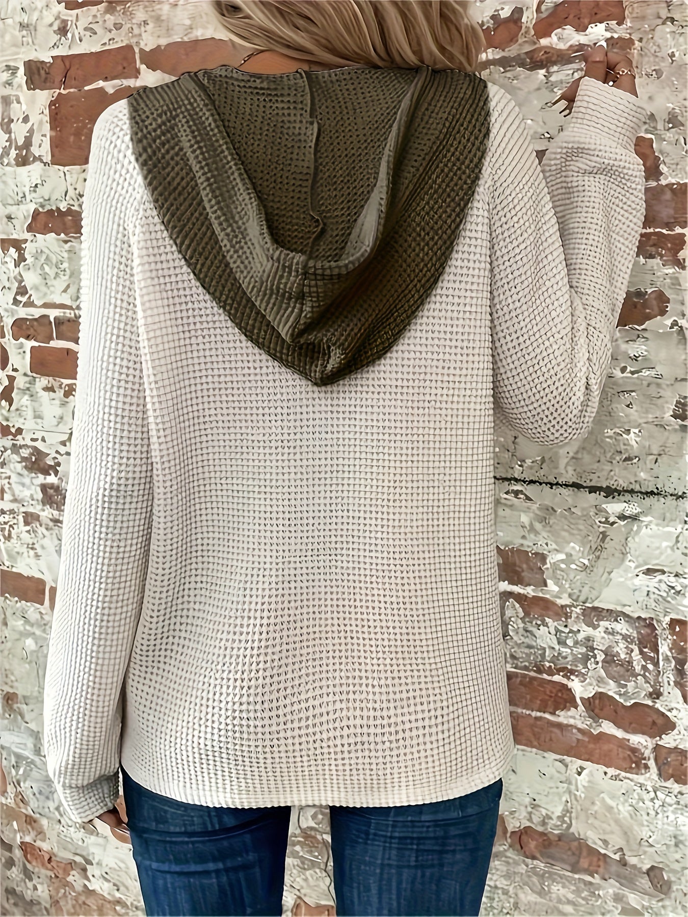 Beige Kleurblok Hoodie met Knopen – Tess